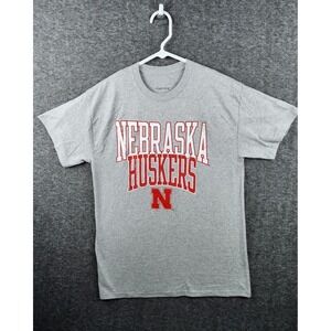 Nebraska Huskers Gray Graphic T-Shirt Mens Size Medium NCAA Football